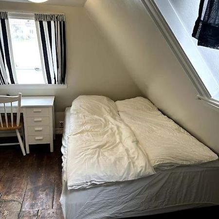 Cozy Apartment In Popular Street Μπέργκεν Εξωτερικό φωτογραφία