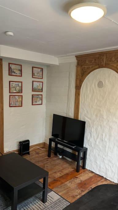 Cozy Apartment In Popular Street Μπέργκεν Εξωτερικό φωτογραφία